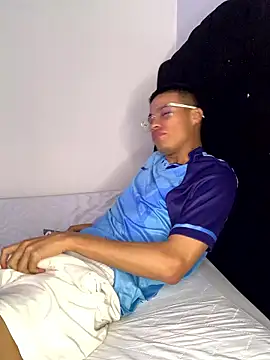 Snapshot of Latin_Paisa_Boy chatting on January 2026 10:31:01 AM Latin Paisa Boy online show from January 2026 10:31:01 AM