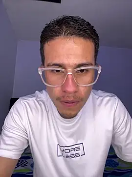 Snapshot of Latin_Paisa_Boy chatting on February 2026 10:30:02 PM Latin Paisa Boy online show from February 2026 10:30:02 PM