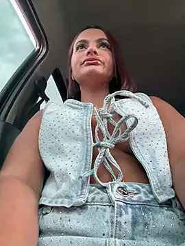 Snapshot of Irina_Velvett chatting on January 2026 10:11:02 PM Irina Velvett online show from January 2026 10:11:02 PM