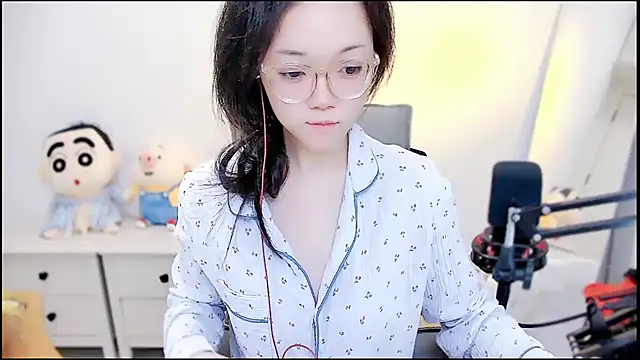 Snapshot of Cindy-dd chatting on April 2026 07:00:02 AM Cindy-dd online show from April 2026 07:00:02 AM