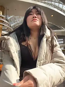 Snapshot of Molly-xiao chatting on February 2026 05:12:02 AM Molly-xiao online show from February 2026 05:12:02 AM