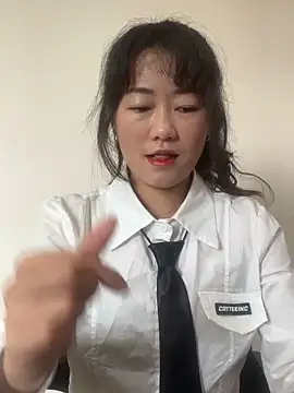 Molly-xiao online show from April 2026 01:28:02 AM