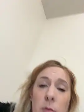 Trippyyb28 online show from February 2026 01:04:01 AM