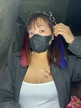 Snapshot of Wendy-2 chatting on January 2026 03:58:01 PM Wendy-2 online show from January 2026 03:58:01 PM