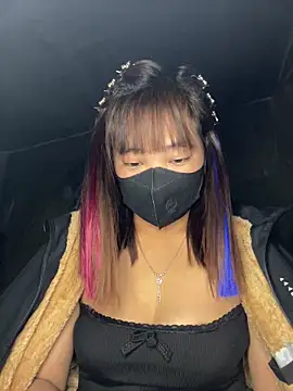 Snapshot of Wendy-2 chatting on February 2026 03:32:02 PM Wendy-2 online show from February 2026 03:32:02 PM