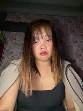 Snapshot of Wendy-2 chatting on February 2026 03:45:01 PM Wendy-2 online show from February 2026 03:45:01 PM