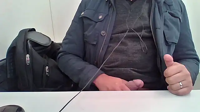 Snapshot of Moreno_Casado_Safado chatting on January 2026 02:55:02 PM Moreno Casado Safado online show from January 2026 02:55:02 PM