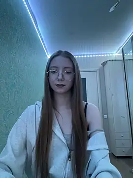 Eseniya  online show from March 2026 01:37:02 PM