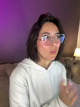 luna gv online show from February 2026 12:26:01 PM