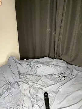 Snapshot of hey_shinyy chatting on December 2025 05:21:01 PM hey shinyy online show from December 2025 05:21:01 PM