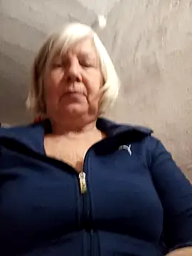 KlaudiaDarling online show from February 2026 10:50:01 PM