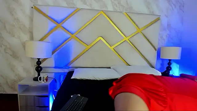 Snapshot of AlanaFerrer chatting on February 2026 03:58:02 AM AlanaFerrer online show from February 2026 03:58:02 AM