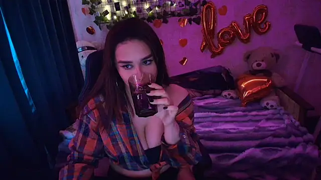 AlisiaRose online show from March 2026 03:28:01 AM