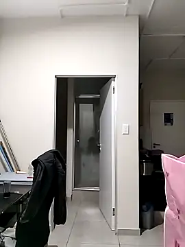 Snapshot of Bra-G chatting on February 2026 05:30:02 PM Bra-G online show from February 2026 05:30:02 PM