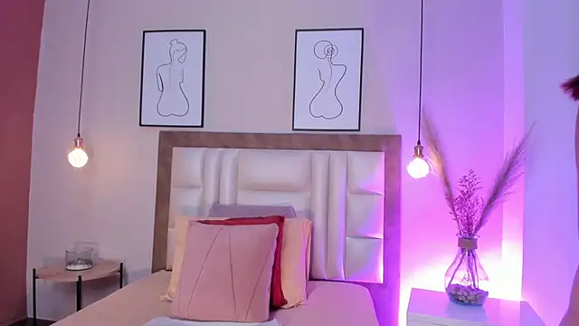 MiaaHarperr online show from January 2026 12:47:01 AM