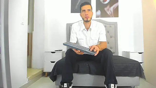 marc ruffa online show from March 2026 11:39:01 AM