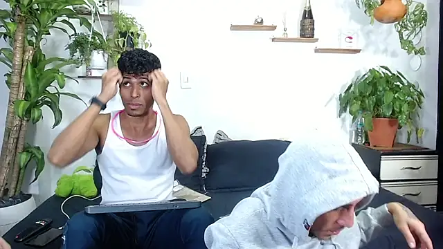 Snapshot of Interracial_Snow_Bunny chatting on February 2026 11:12:02 PM Interracial Snow Bunny online show from February 2026 11:12:02 PM