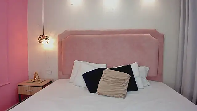 BrookRusell online show from January 2026 09:53:02 PM