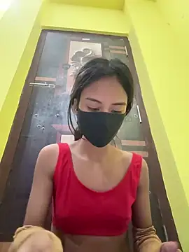 Snapshot of Beauty-pi chatting on February 2026 07:06:01 PM Beauty-pi online show from February 2026 07:06:01 PM