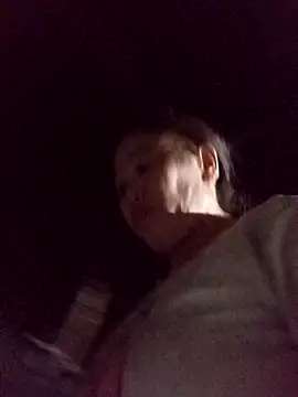 dakota-kis online show from April 2026 12:43:01 PM