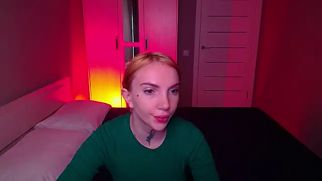 Snapshot of AssolSoul chatting on May 2026 06:20:02 AM AssolSoul online show from May 2026 06:20:02 AM