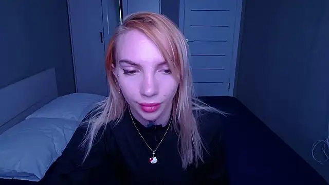 Snapshot of AssolSoul chatting on May 2026 06:53:01 AM AssolSoul online show from May 2026 06:53:01 AM