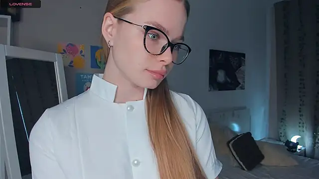 Snapshot of Icehoneybyte chatting on January 2026 07:11:02 AM Icehoneybyte online show from January 2026 07:11:02 AM