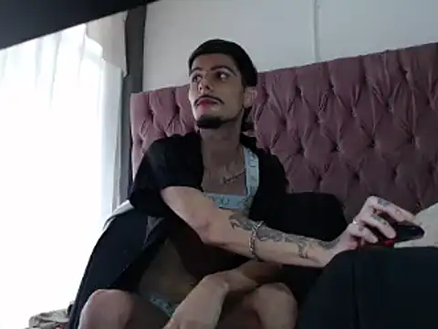 Snapshot of levconnor chatting on February 2026 05:50:02 PM levconnor online show from February 2026 05:50:02 PM