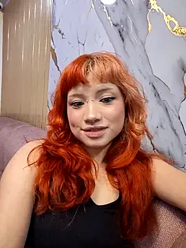 Snapshot of Sienna_Desiree chatting on February 2026 02:54:02 AM Sienna Desiree online show from February 2026 02:54:02 AM