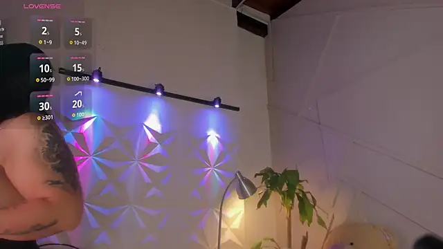Snapshot of GabiSaenz_ chatting on May 2026 11:20:01 AM GabiSaenz online show from May 2026 11:20:01 AM