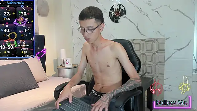 asher lux online show from April 2026 08:51:01 PM