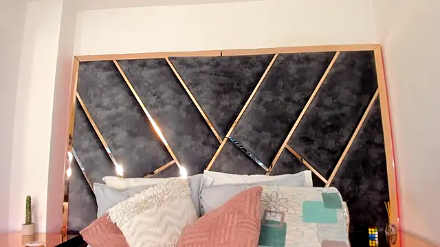 Snapshot of Chloe_Connor chatting on February 2026 12:51:02 AM Chloe Connor online show from February 2026 12:51:02 AM