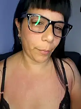 Snapshot of angielove1905 chatting on January 2026 01:22:01 AM angielove1905 online show from January 2026 01:22:01 AM