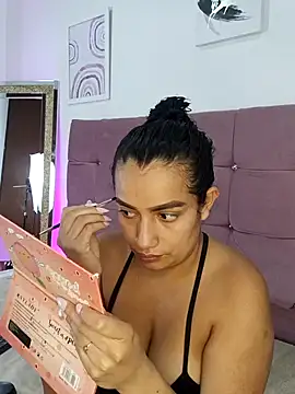 Snapshot of MiaKleinX chatting on January 2026 09:42:01 PM MiaKleinX online show from January 2026 09:42:01 PM