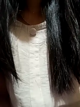 Hiniyk2 online show from April 2026 03:15:01 AM