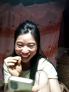 Snapshot of Hiniyk2 chatting on April 2026 01:06:01 PM Hiniyk2 online show from April 2026 01:06:01 PM