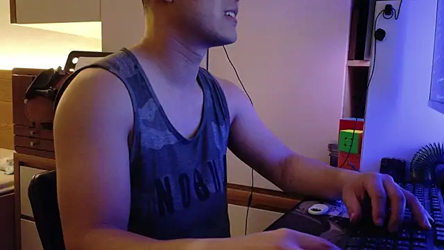 OnlyHand9x online show from July 2026 03:58:02 PM