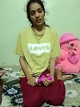 Honey lily-93 online show from June 2026 04:07:01 PM