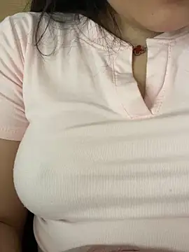 Linh DuongSexy online show from March 2026 01:32:02 AM