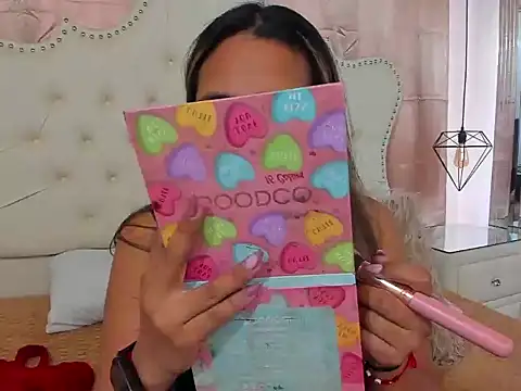 Snapshot of IsabelaAcosta chatting on January 2026 07:52:02 PM IsabelaAcosta online show from January 2026 07:52:02 PM