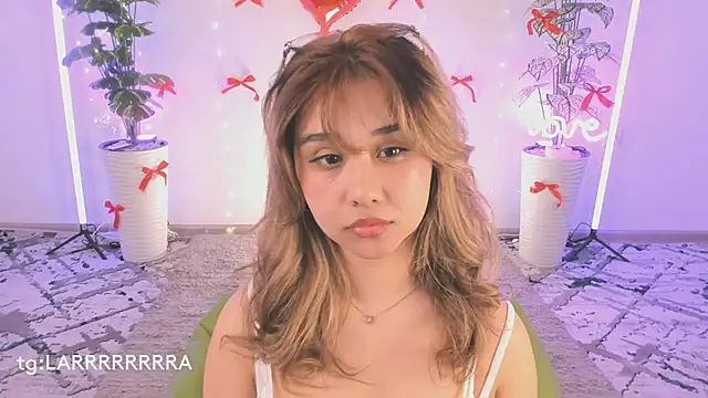 Snapshot of larabae chatting on February 2026 08:16:01 PM larabae online show from February 2026 08:16:01 PM