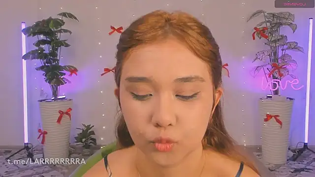 larabae online show from April 2026 08:42:02 PM