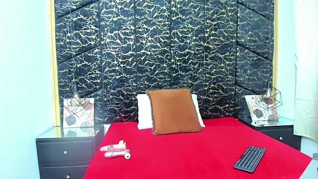 Snapshot of AlahiaEvansz chatting on January 2026 03:10:01 AM AlahiaEvansz online show from January 2026 03:10:01 AM