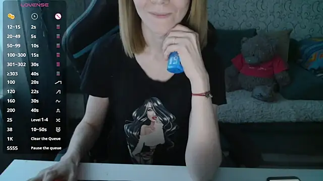 Snapshot of -Milamanka- chatting on February 2026 02:48:01 PM -Milamanka- online show from February 2026 02:48:01 PM