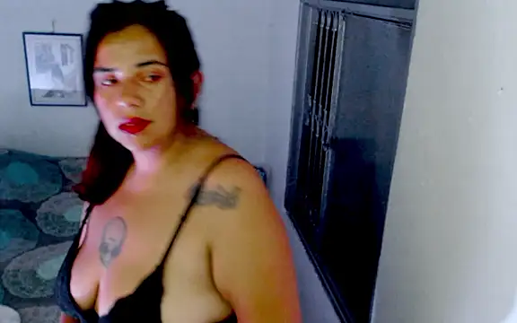 Snapshot of happycarlha chatting on January 2026 08:52:01 AM happycarlha online show from January 2026 08:52:01 AM