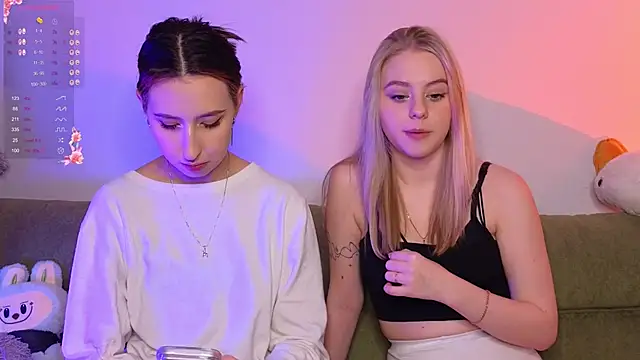 Snapshot of Mimipaws chatting on February 2026 08:18:01 PM Mimipaws online show from February 2026 08:18:01 PM