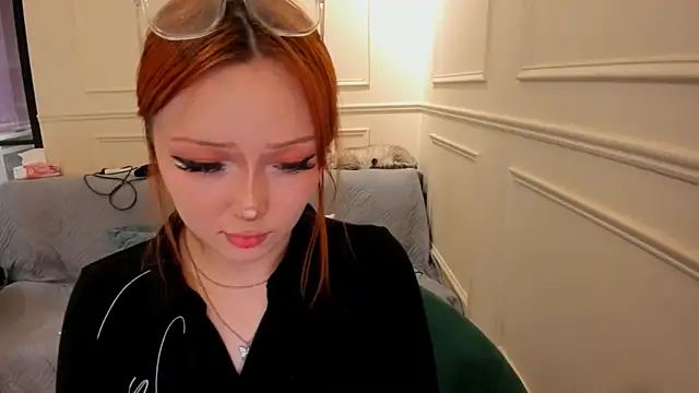Snapshot of kiyoko_yun chatting on May 2026 01:18:02 PM kiyoko yun online show from May 2026 01:18:02 PM