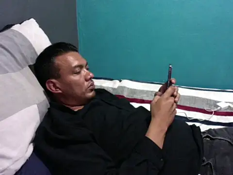 latinomoreno95 online show from May 2026 05:24:02 AM