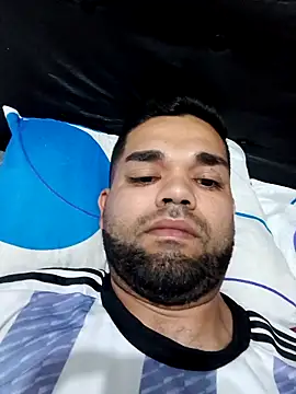 hernam42 online show from February 2026 09:27:02 PM