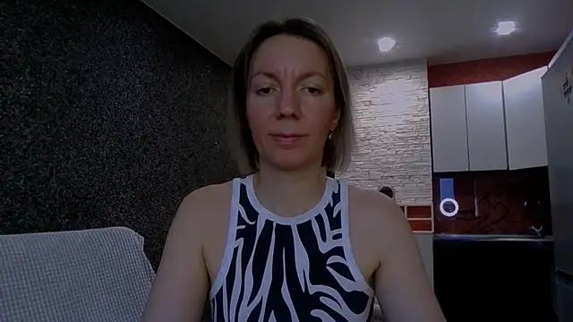 Snapshot of Amanda_Luxe chatting on February 2026 03:11:02 AM Amanda Luxe online show from February 2026 03:11:02 AM